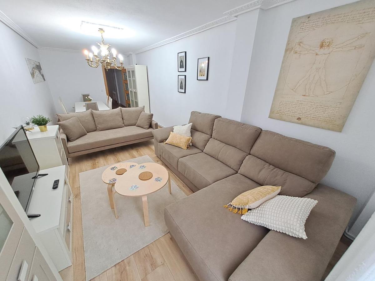 Apartamento De 120M2 Al Lado De Cabarceno Saron Zewnętrze zdjęcie